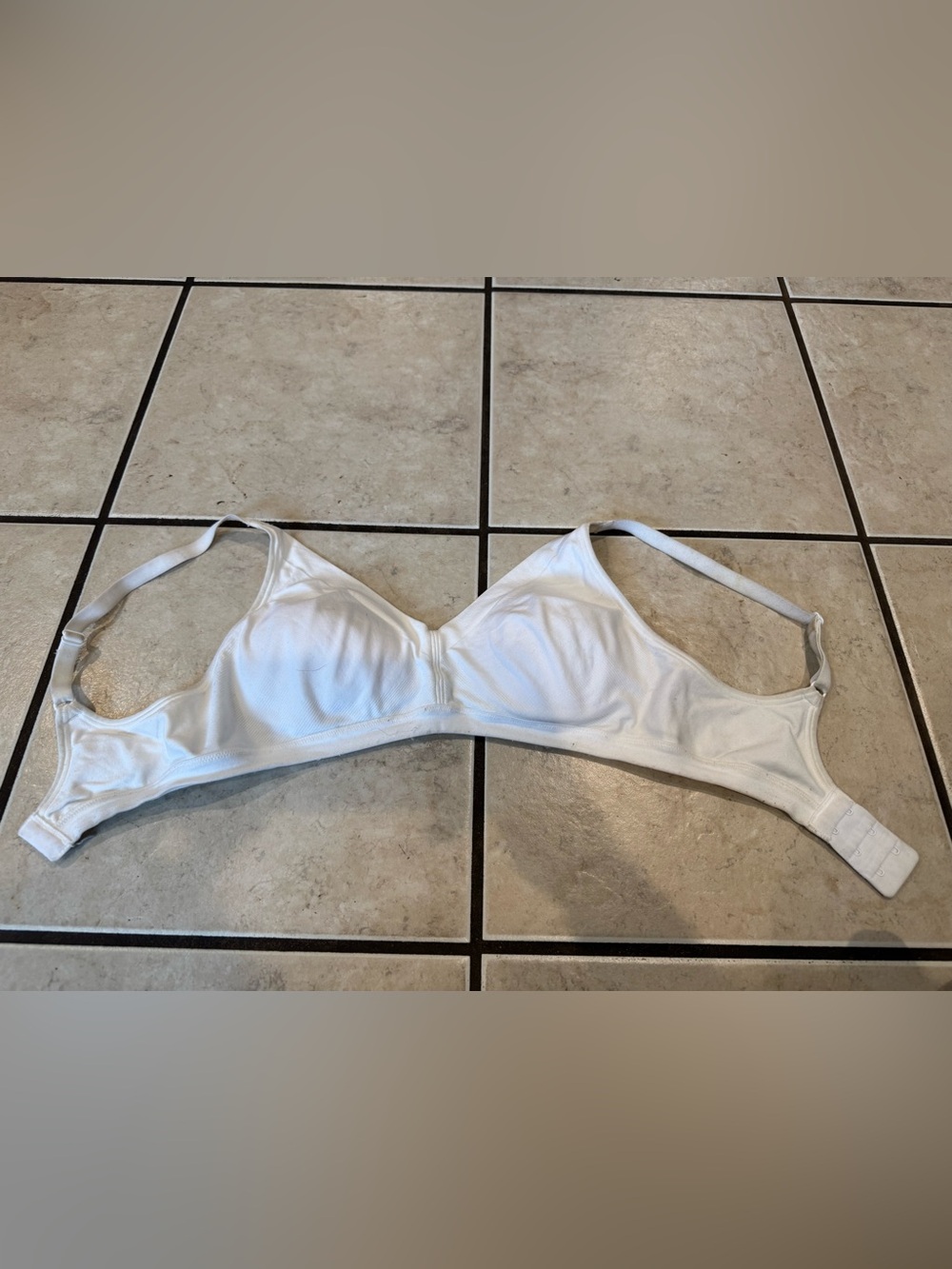 Women's White Wireless Comfort Bra - Soft Support